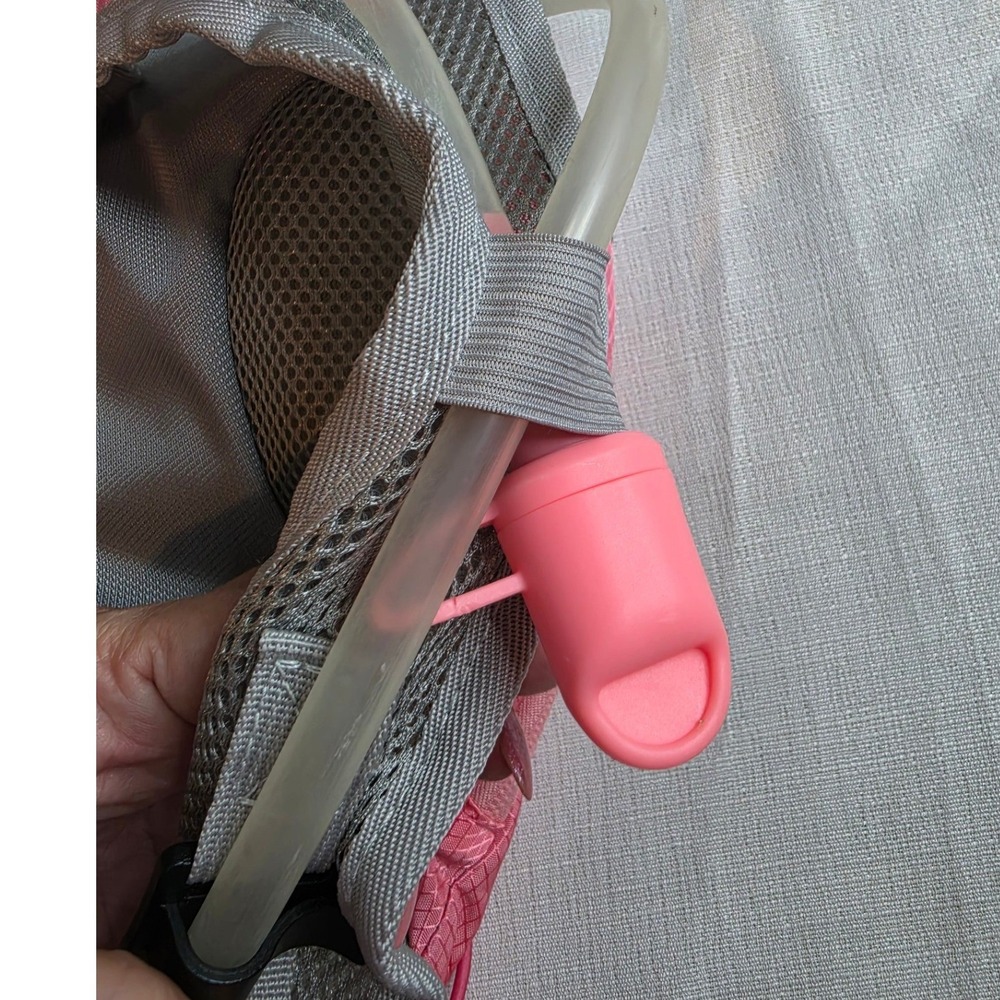 Kuyou Hydration Backpack Pink Grey Running Hiking Water Bladder Pack - Picture 3 of 4
